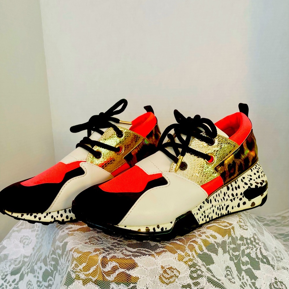 Women’s Sneakers White Leopard, Polka Dot, Coral size 9 STEVE  Madden